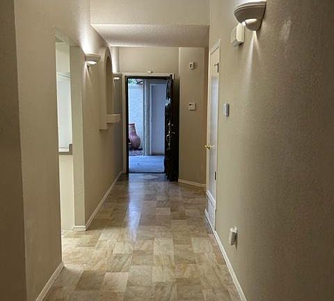 4th image of 151 N Alto Mesa Dr #B
