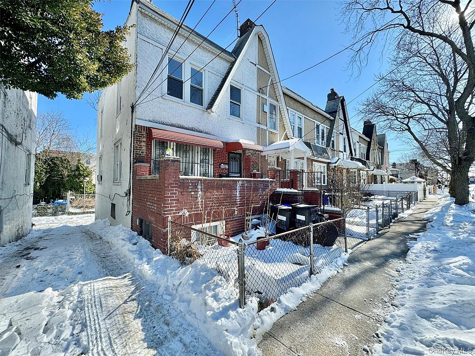 1st image of 11527 122nd Street