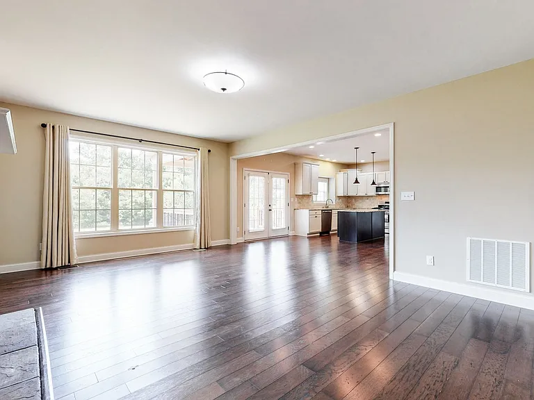 802 Urton Woods Way — Photo 24