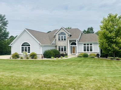 S81W23680 Sunset View DRIVE, Big Bend, WI, 53103