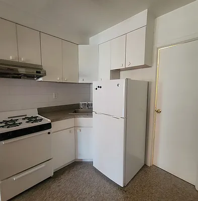 Rented by Oxford Property Group | media 12