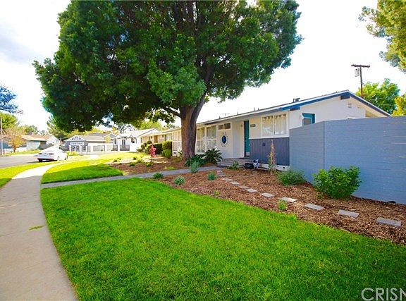3rd image of 6555 Laramie Ave