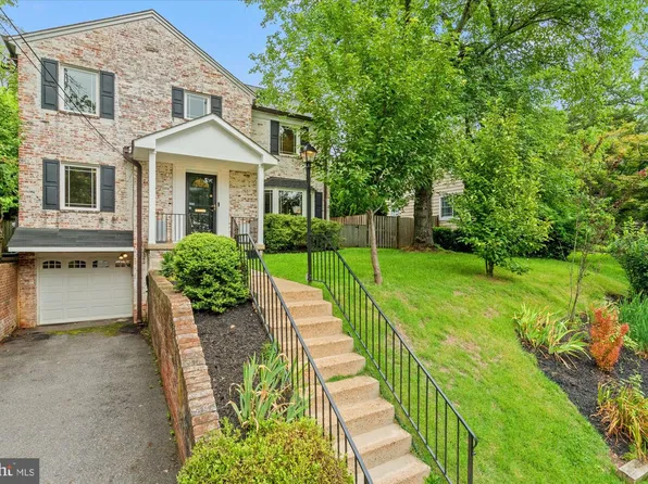 3202 Coquelin Ter, Chevy Chase, MD 20815