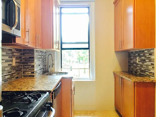 Rented by Matthew Gros-Werter, LREB  | media 7