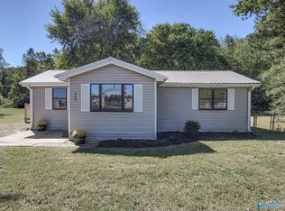 948 Morris Rd, Toney, AL 35773