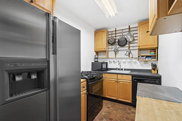 Sold by Compass | media 15