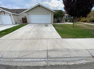 542 River Ranch Rd, Fernley, NV 89408