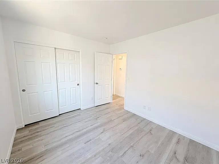 9070 Amanda Creek Ct — Photo 4