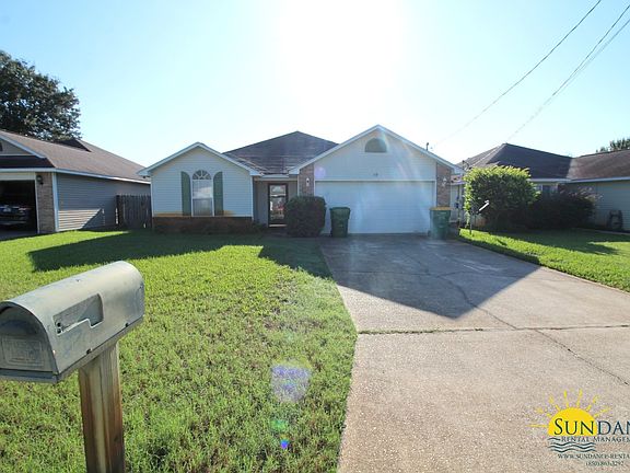 4th image of 19 Kathleen Dr