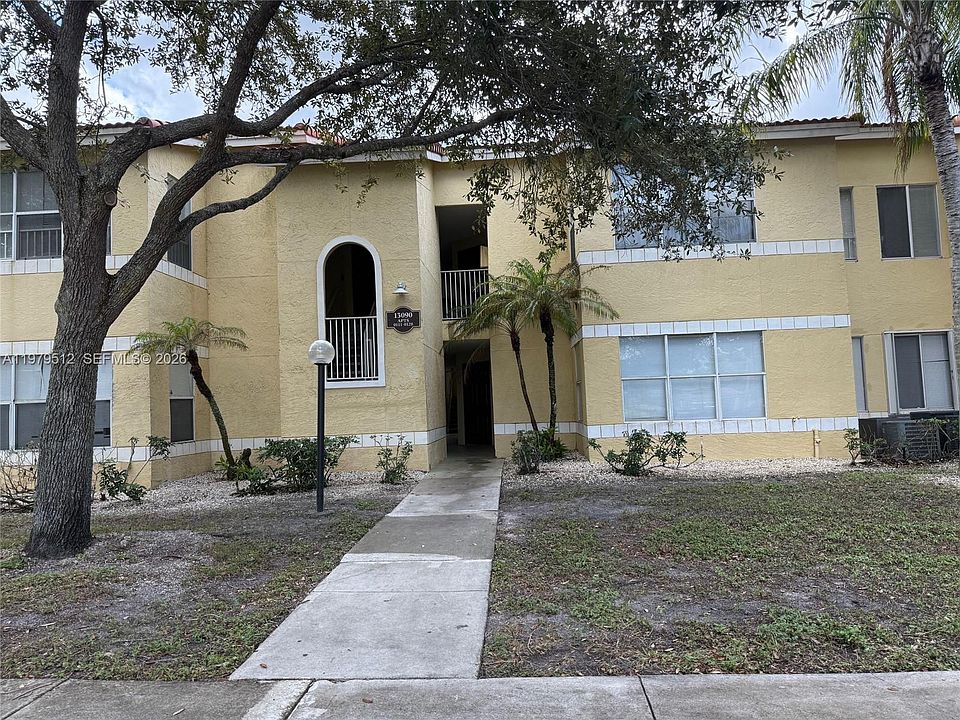 1st image of 13090 Vista Isles Dr APT 126