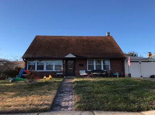 2856 Nautilus Rd, Philadelphia, PA 19154