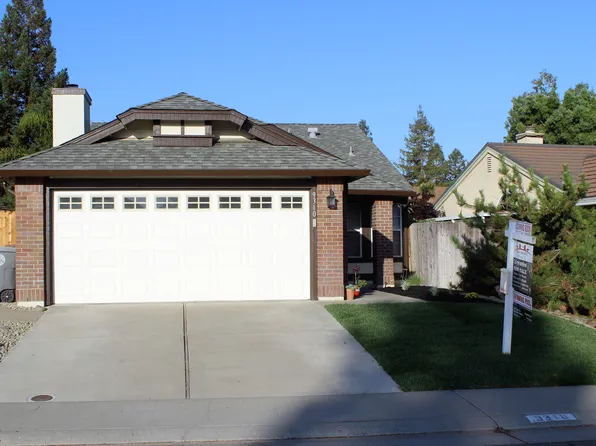 9310 Trenholm Dr, Elk Grove, CA 95758