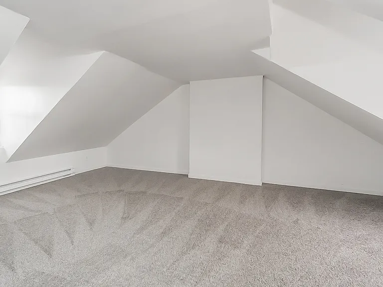 716 W Cedar St — Photo 21