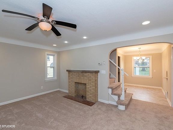 2nd image of 3641 W 120th St