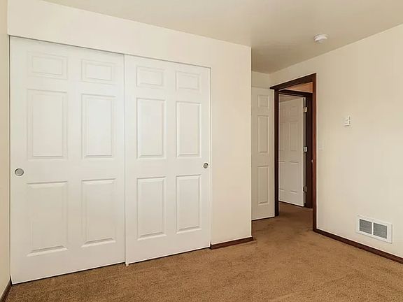 3rd image of 4756 147th Pl NE