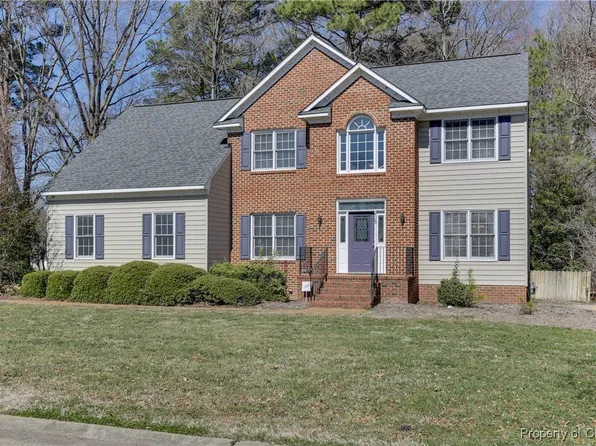 205 Darden Dr, Poquoson, VA 23662