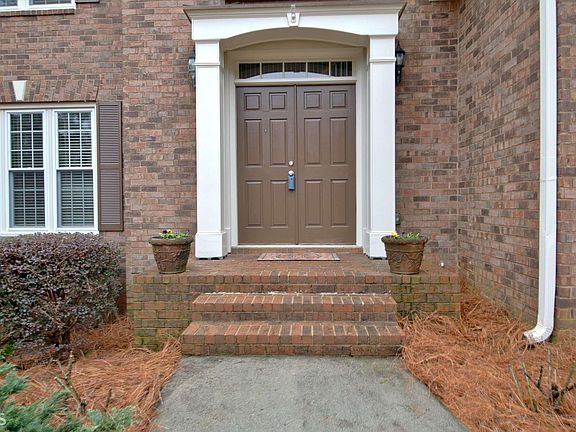 4th image of 320 Lakemont Dr #9A
