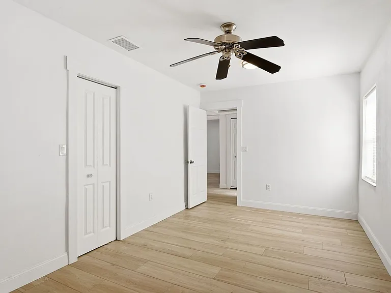 4325 S Coolidge Ave — Photo 13