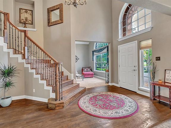 4th image of 1116 Oakhollow Dr