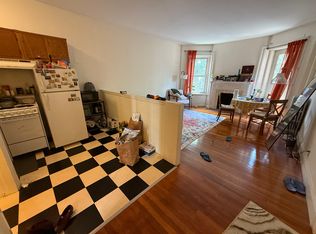 1071 Beacon St APT 4, Brookline, MA 02446