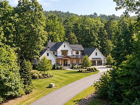 3rd image of 1 Somerset Ln