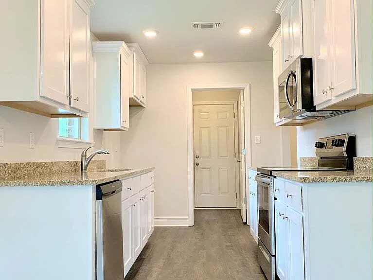 16509 Lexington Ct — Photo 16