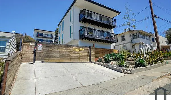 124 Farragut Ave #18 — Photo 40