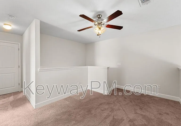 801 Trailside Ct — Photo 15