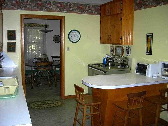 5th image of 1009 Booth Ave