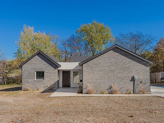 4th image of 100 Brook Hollow Dr