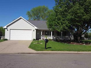 124 Cracklewood Ln, East Peoria, IL