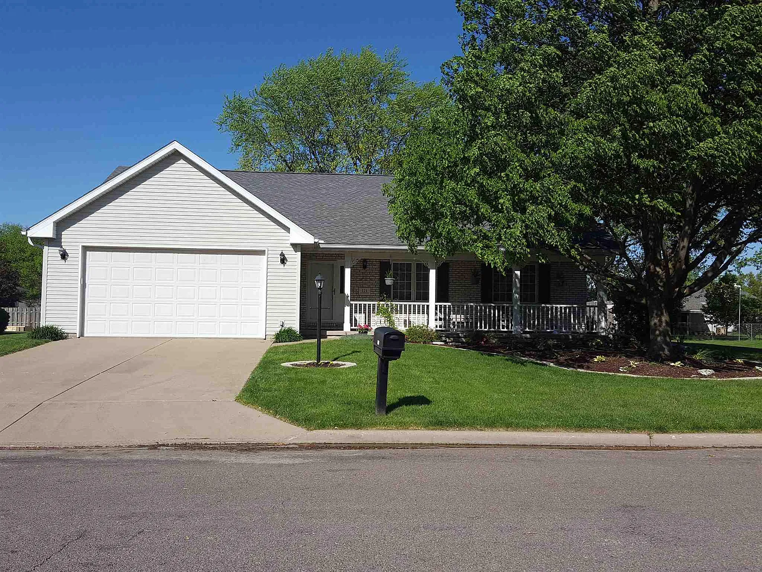 124 Cracklewood Ln photo 1