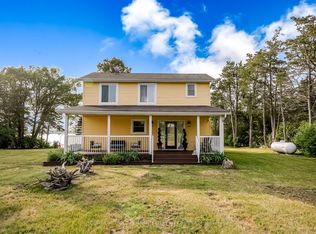 2491 County Road 15 Rd, Prince Edward County, ON K0K 2T0