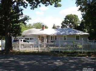 168 Wicks Rd, Commack, NY 11725