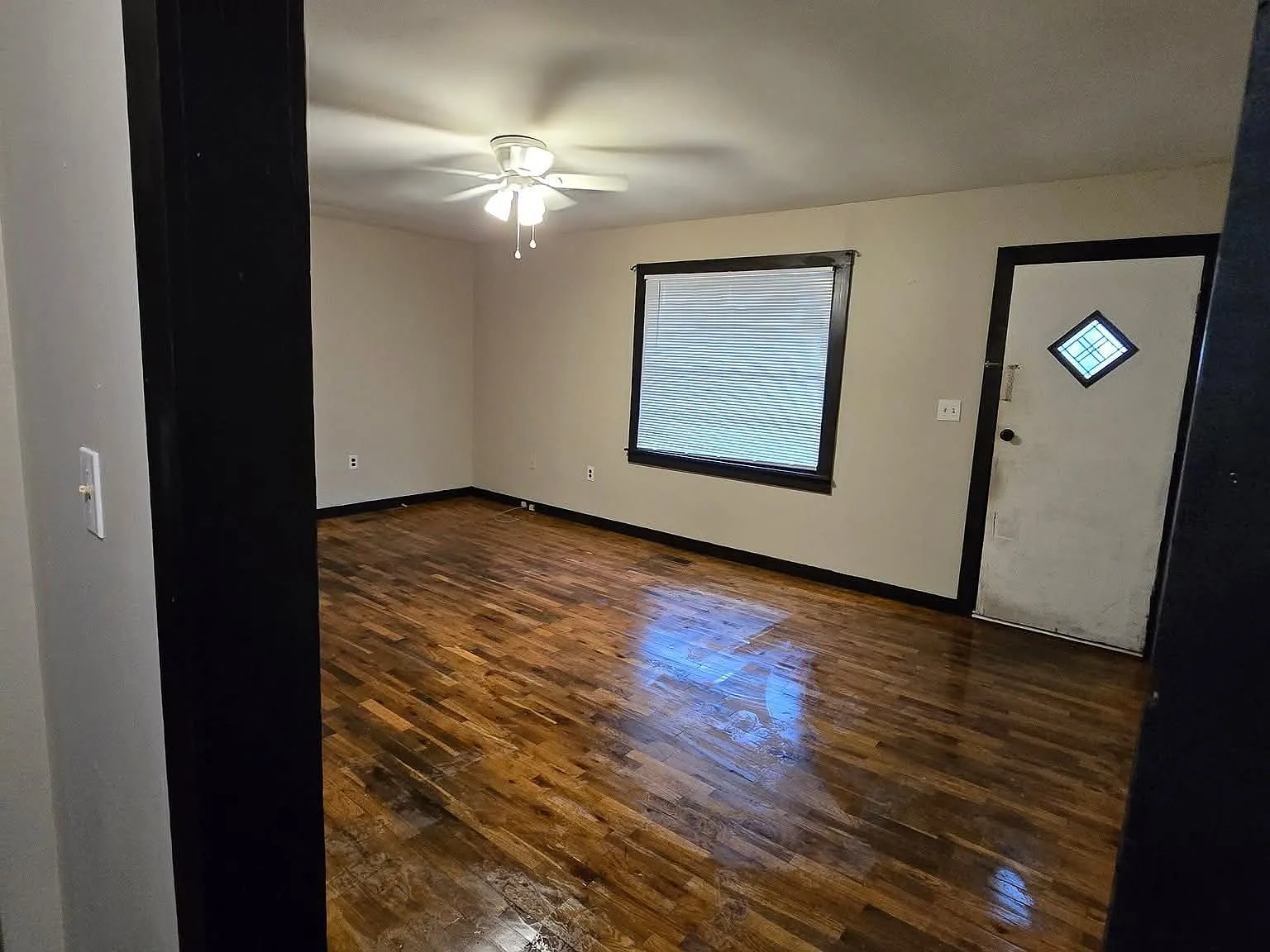 2 bed, 1008 sqft, $1,100 — Photo 2