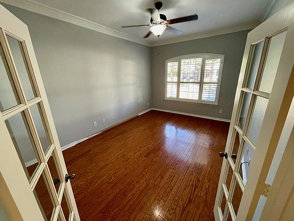 4th image of 791 Bradford St