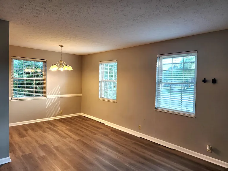 9345 Taylorsville Rd #16 — Photo 3