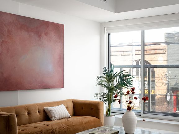 3rd image of 106 Dovercourt Rd #214