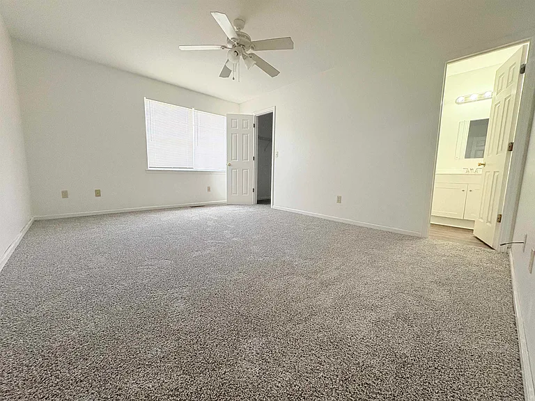 3887 Gaffney Loop — Photo 9