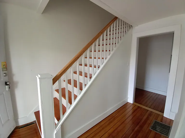 408 Pleasant St #A — Photo 5