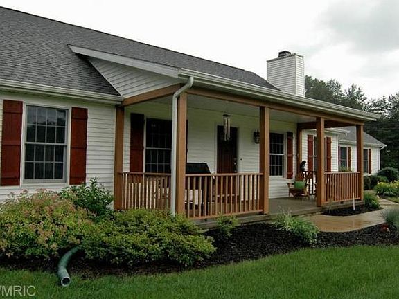 2nd image of 25686 Red Pine Ln