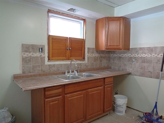 4th image of 4108 N Kilbourn Ave