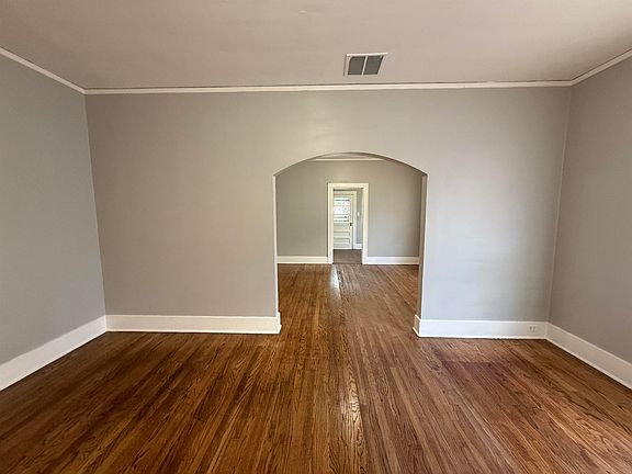 4th image of 745 Holly St