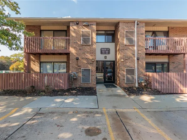 6435 Princeton Ct #F-101, Parma Heights, OH 44130