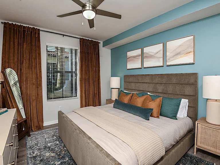 Lago Apartments — Photo 38