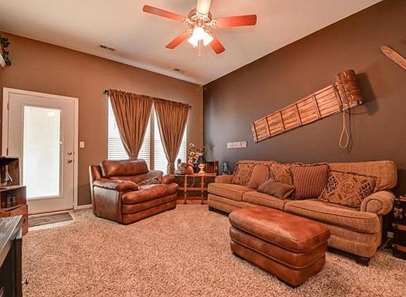 Great interior decor and colors