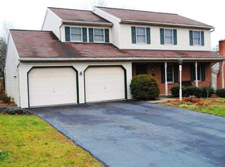 103 Strickler Run Dr, Columbia, PA 17512