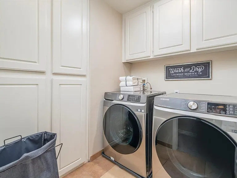 N Deer Springs Dr — Photo 27
