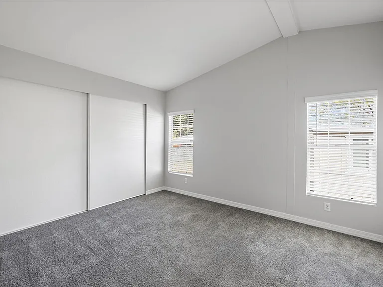 2885 N Panorama Dr — Photo 8