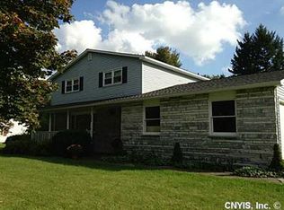 4370 Barford Rd, Syracuse, NY 13215